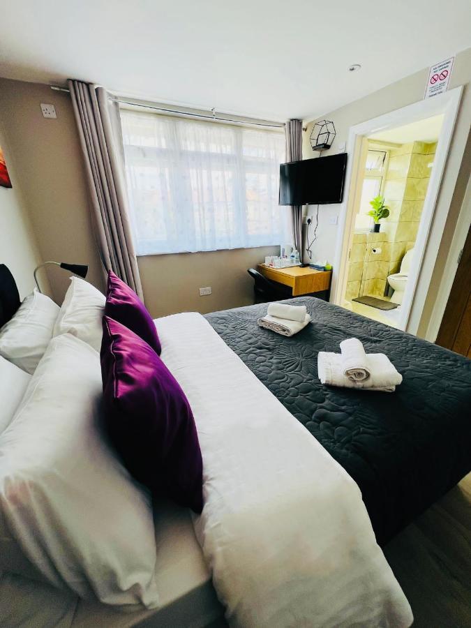 Indigo Suites Enfield Ngoại thất bức ảnh