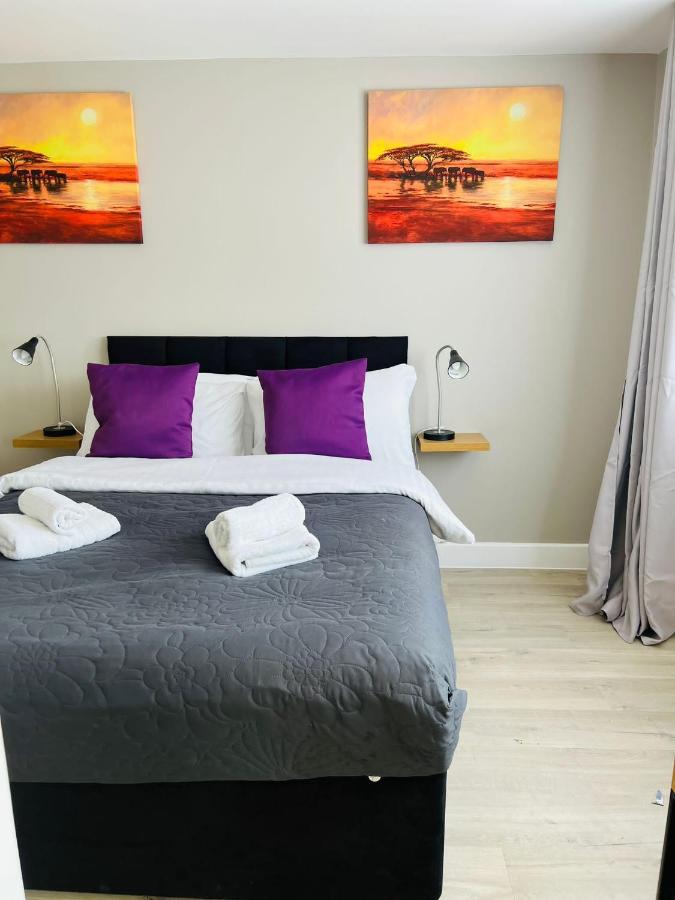 Indigo Suites Enfield Ngoại thất bức ảnh