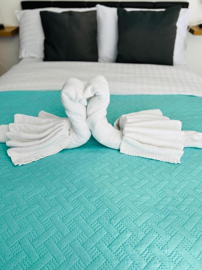 Indigo Suites Enfield Ngoại thất bức ảnh